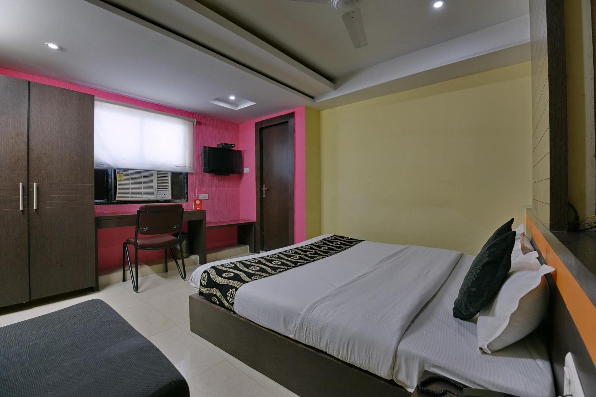 Collection O Diamond And Residences Indore Bagian luar foto